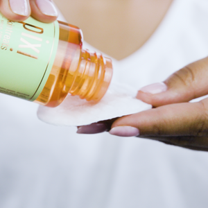 تونر Pixi Glow لتفتيح وترطيب البشرة